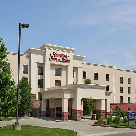 Hampton Inn & Suites Canton-2